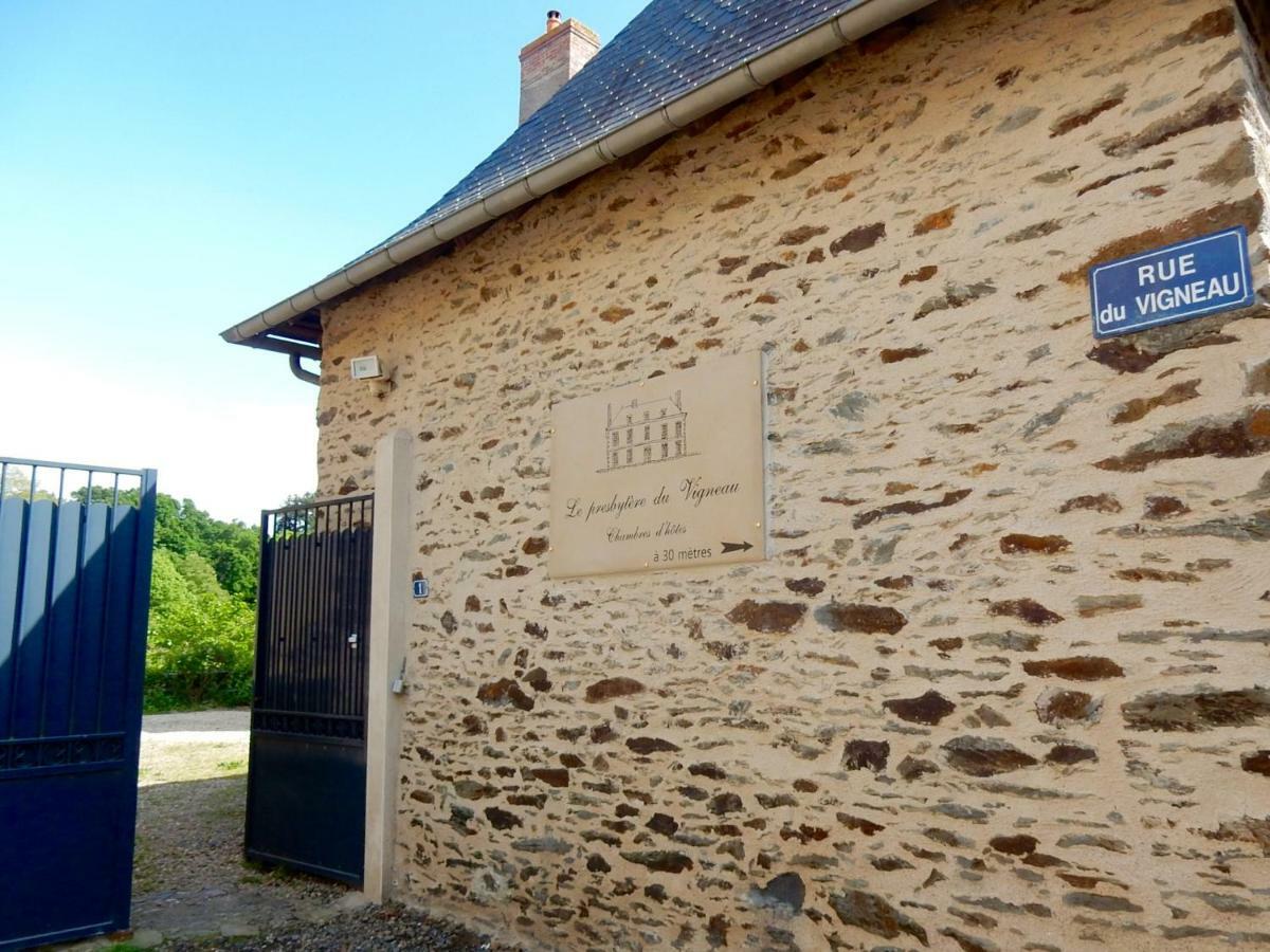 Le Presbytere Du Vigneau Menil Exterior photo